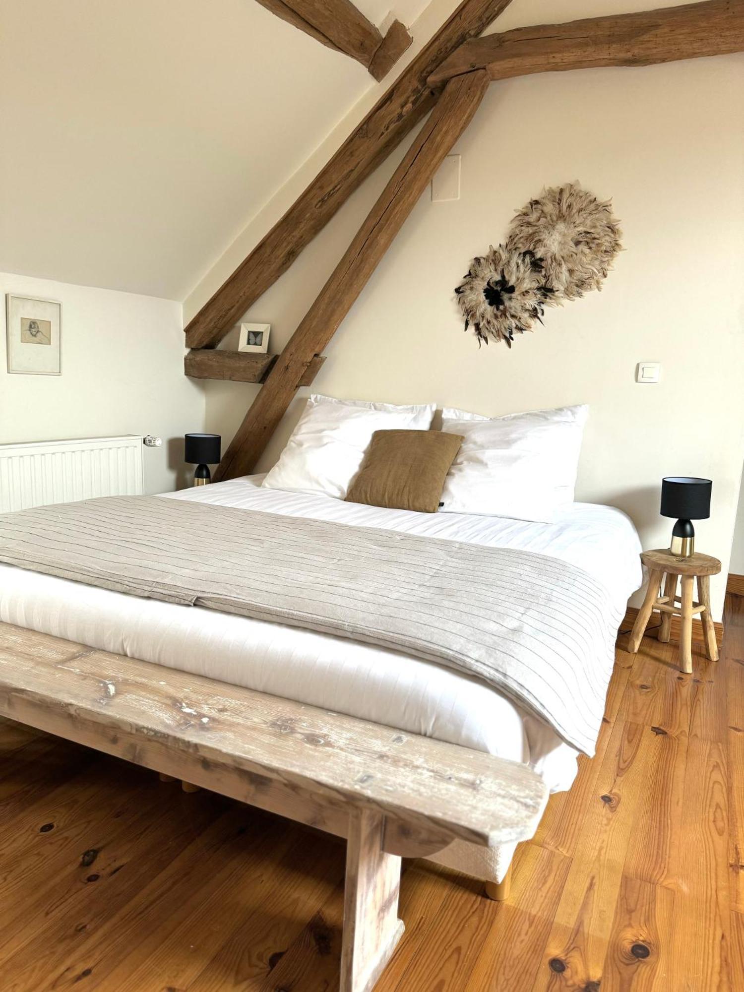 Le Moulin D Olivet Bed & Breakfast Orbigny Екстериор снимка