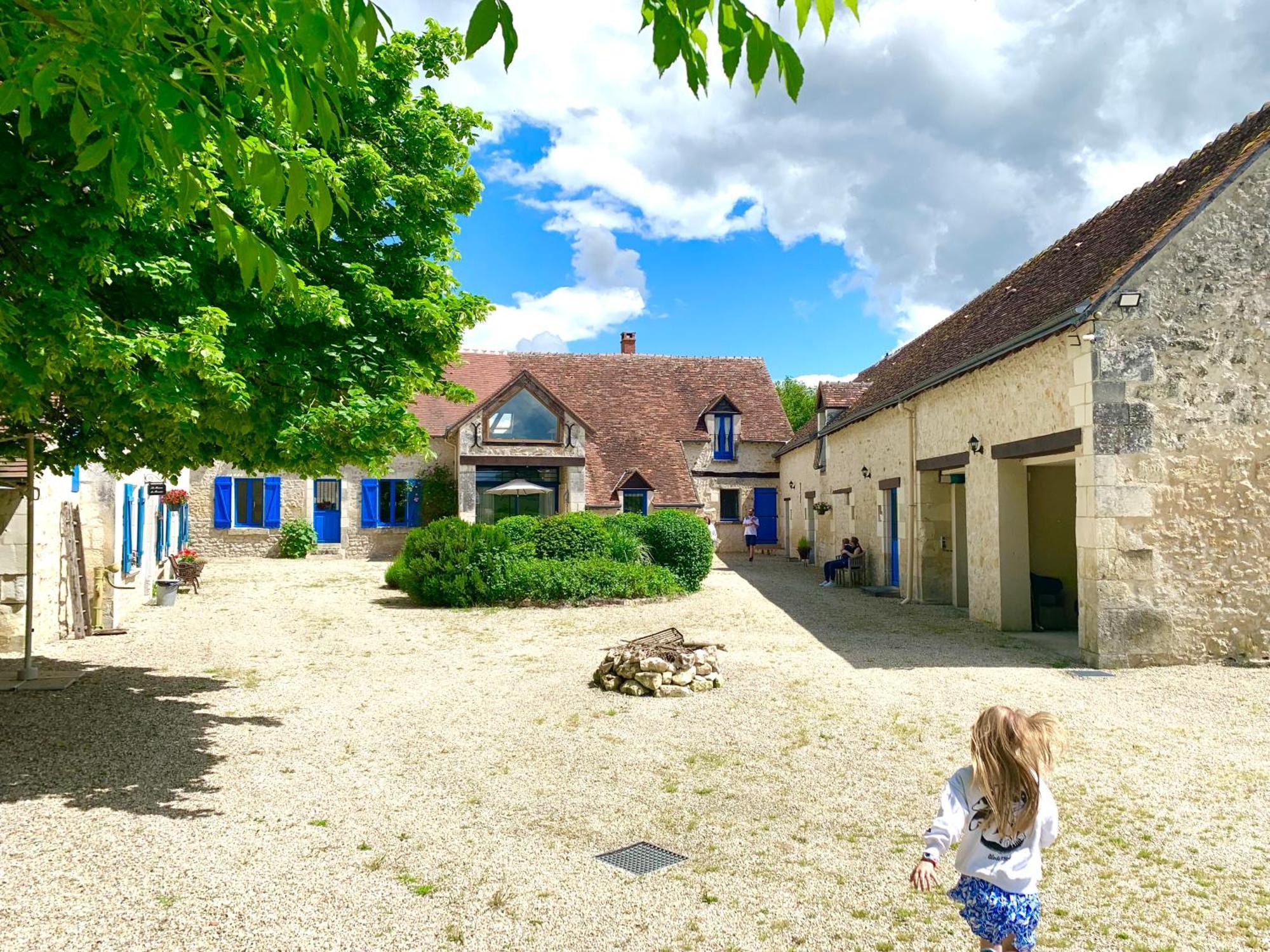 Le Moulin D Olivet Bed & Breakfast Orbigny Екстериор снимка