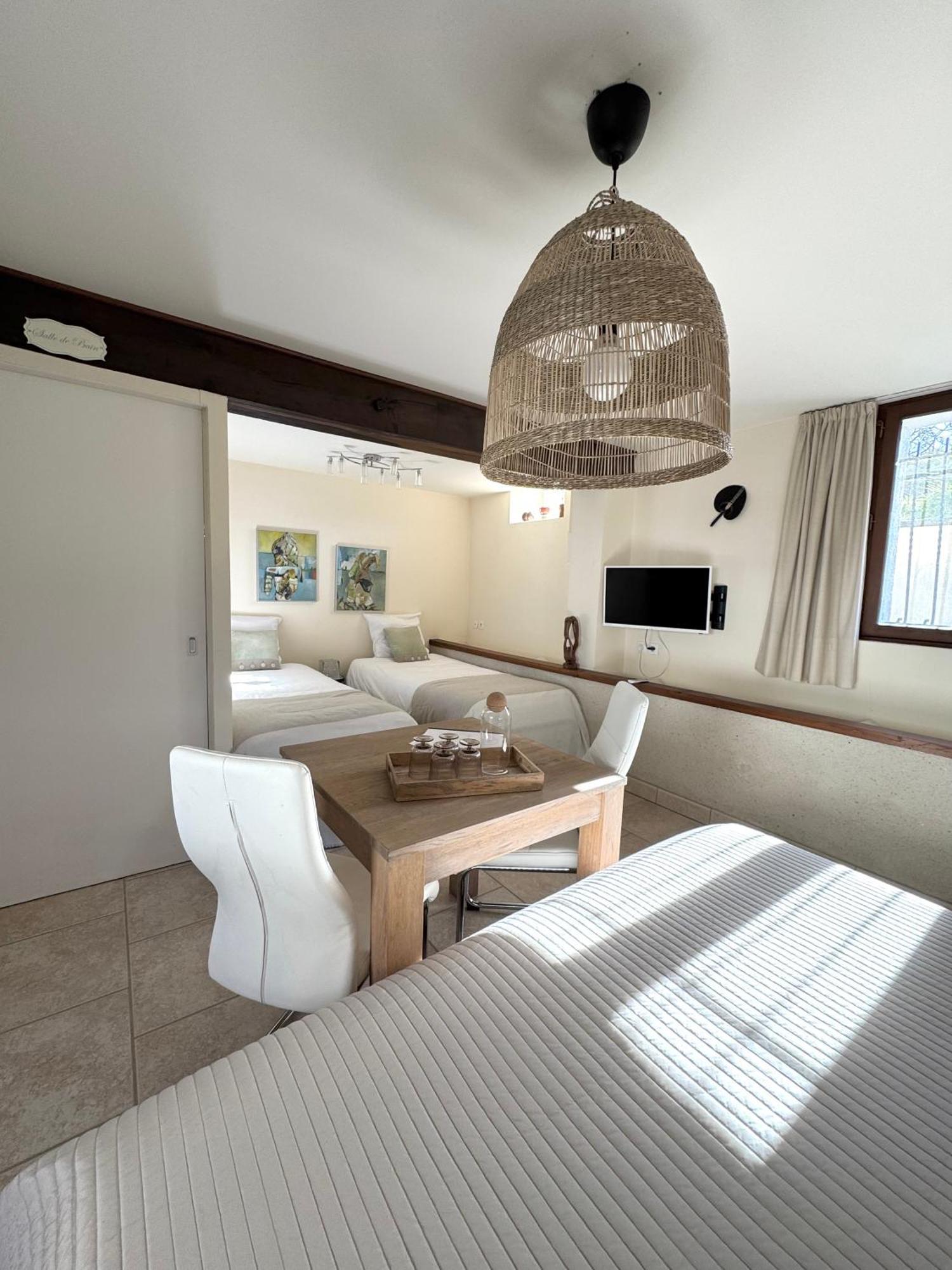 Le Moulin D Olivet Bed & Breakfast Orbigny Екстериор снимка