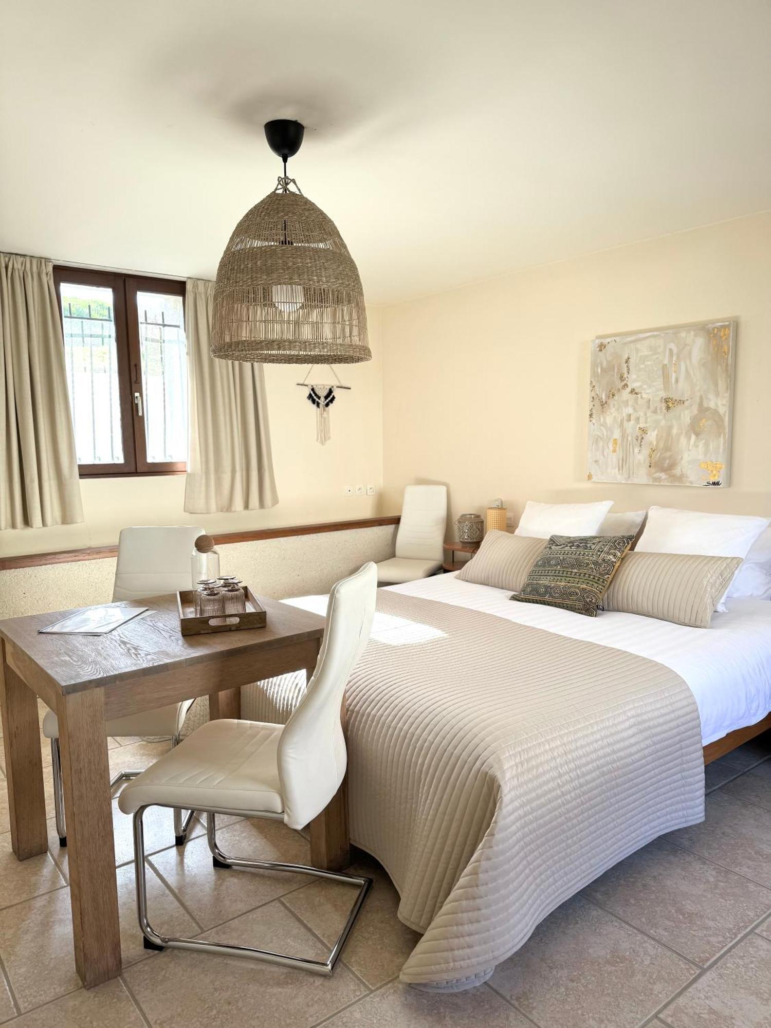 Le Moulin D Olivet Bed & Breakfast Orbigny Екстериор снимка